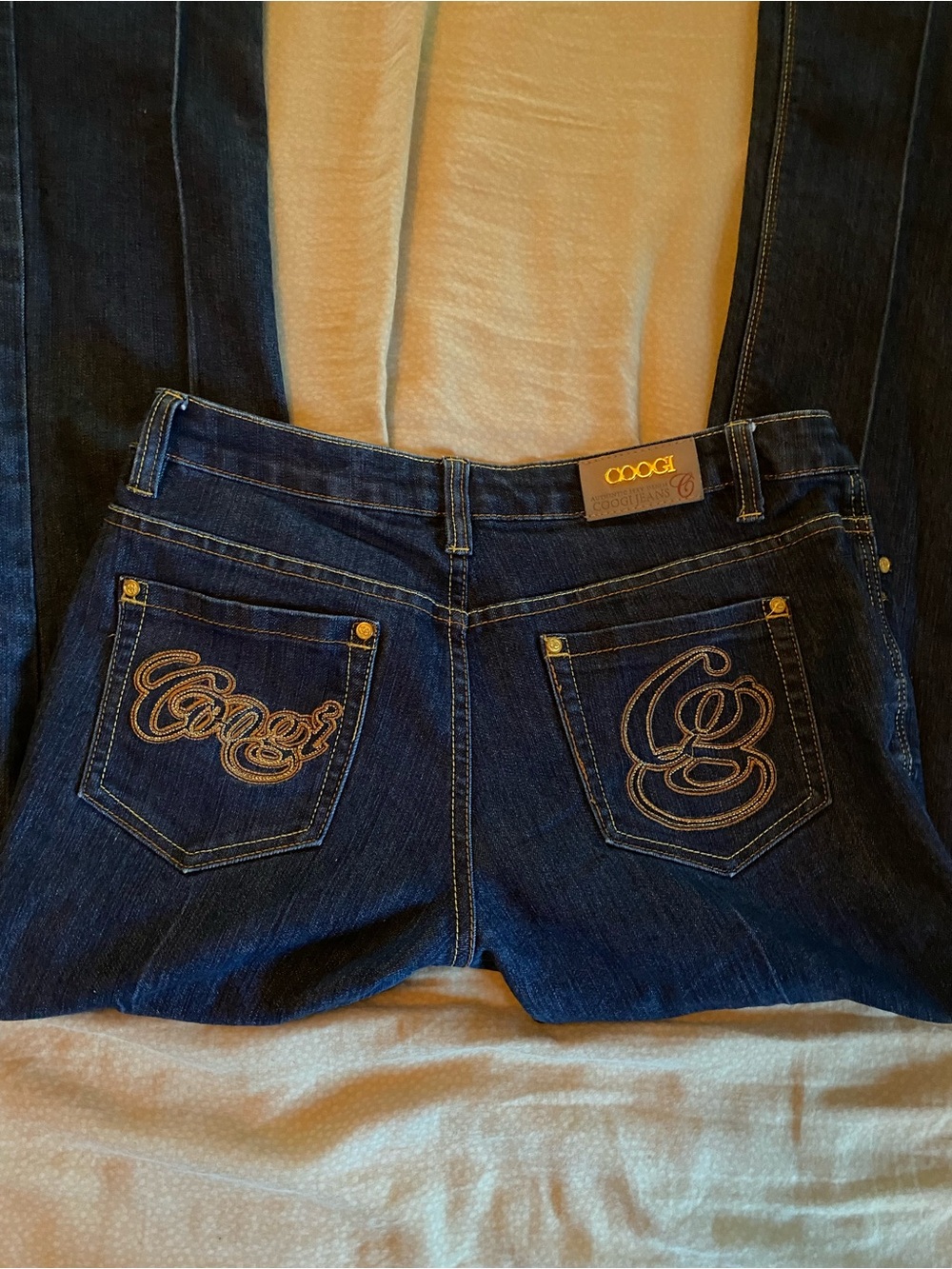 COOGI Women's Dark Blue Embroidered Pocket Jeans